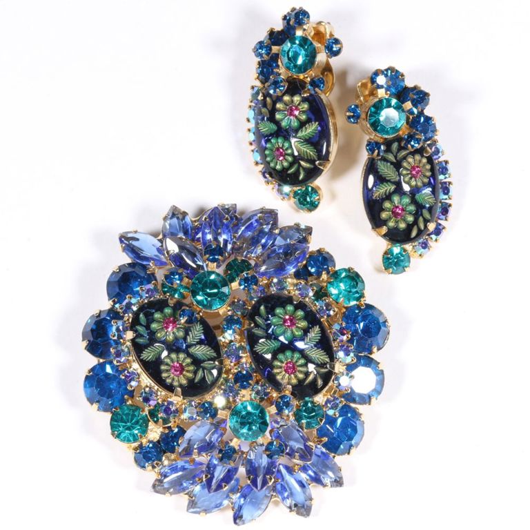 Sapphire blue cabochons and blue crystals brooch, and matching earrings