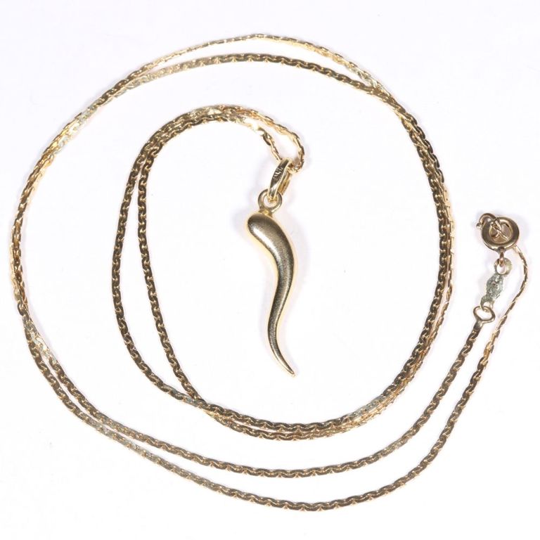 14k yellow gold necklace with 14k gold pendant