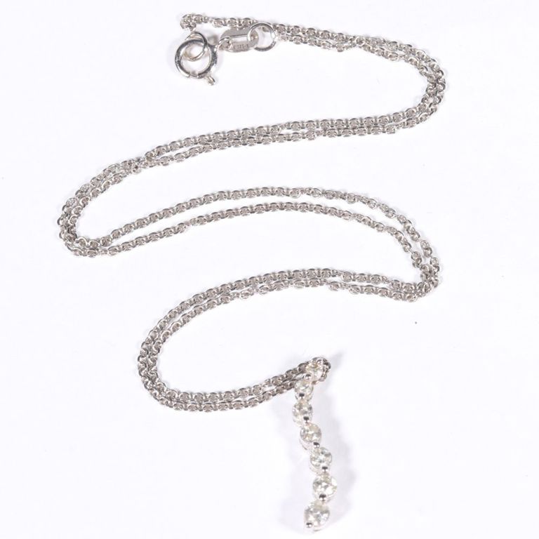 14k white gold and diamond drop necklace