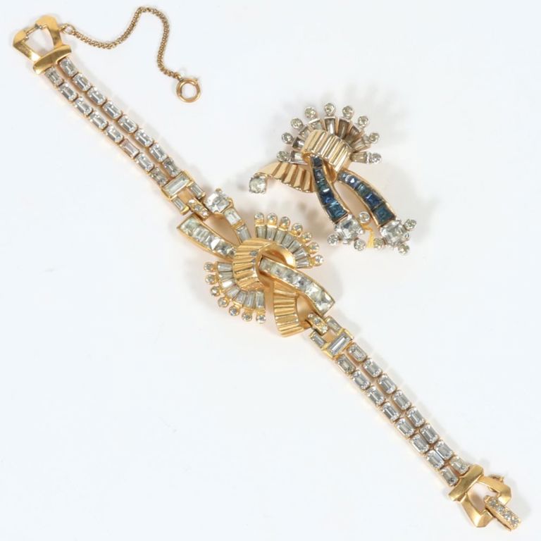 Rhinestone spray bracelet with blue and clear rhinestone spray brooch