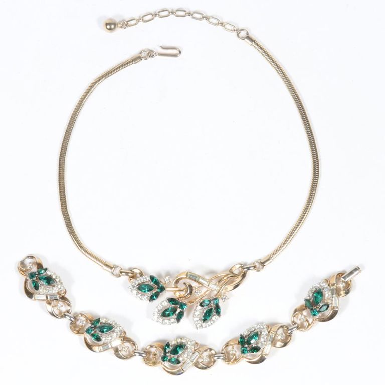 Rhinestones necklace and bracelet