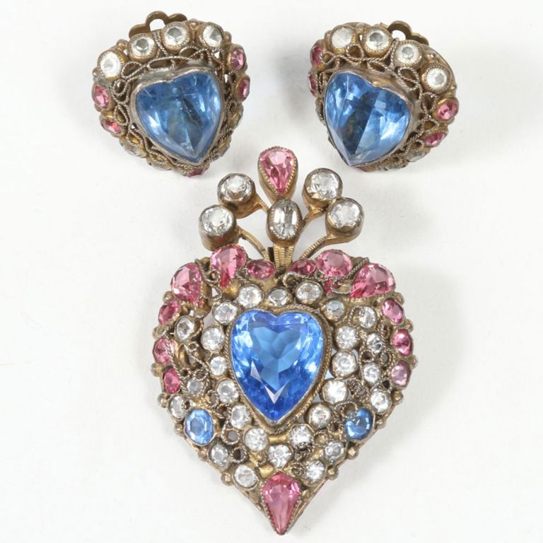 Brooch with sapphire blue glass jewel, pink and clear rhinestones and matching earrings