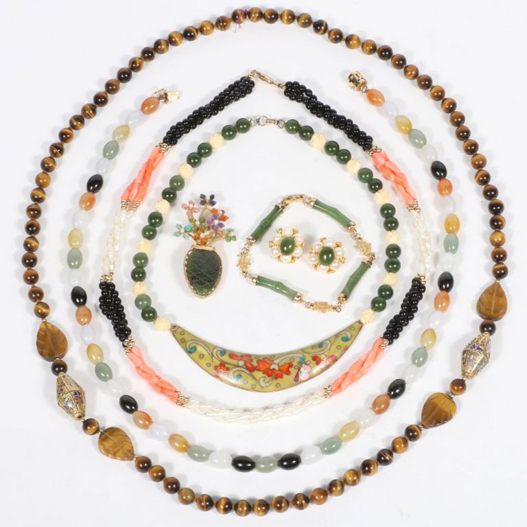 Natural stone jewelry set