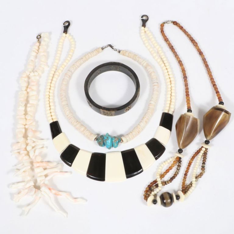 Vintage five piece jewelry group