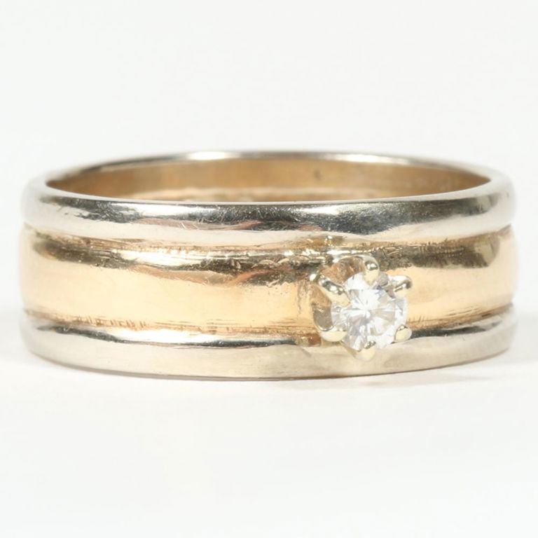 14k yellow and white gold diamond wedding ring