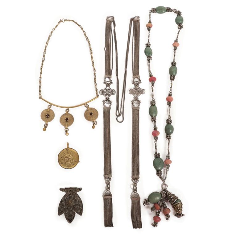 Vintage five piece costume jewelry group
