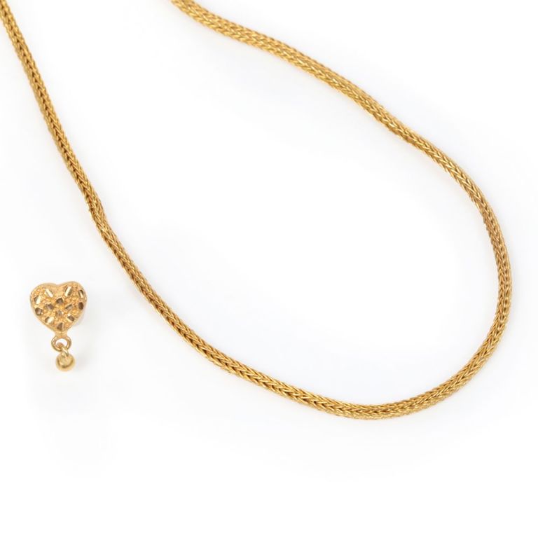 22k gold chain necklace and heart shaped earring