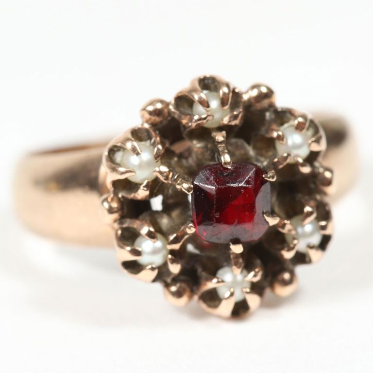 Rose gold baby / pinky ring with pearls and garnet