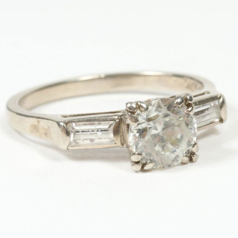 10k white gold diamond ring with ringette jewel accents