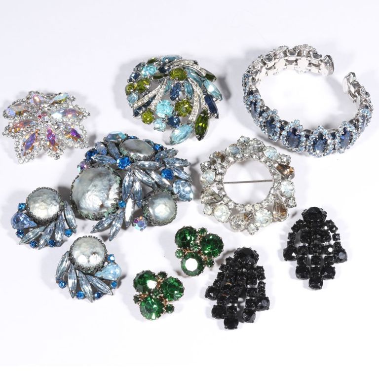 Vintage 8pc Weiss rhinestone crystal jewelry group