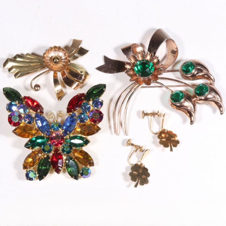 Vintage 4pc. costume jewelry group