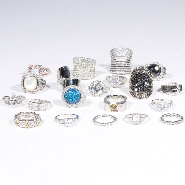 Big group of rings some sterling silver