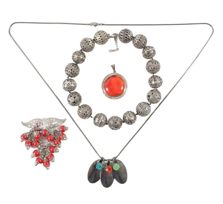 4pc jewelry group