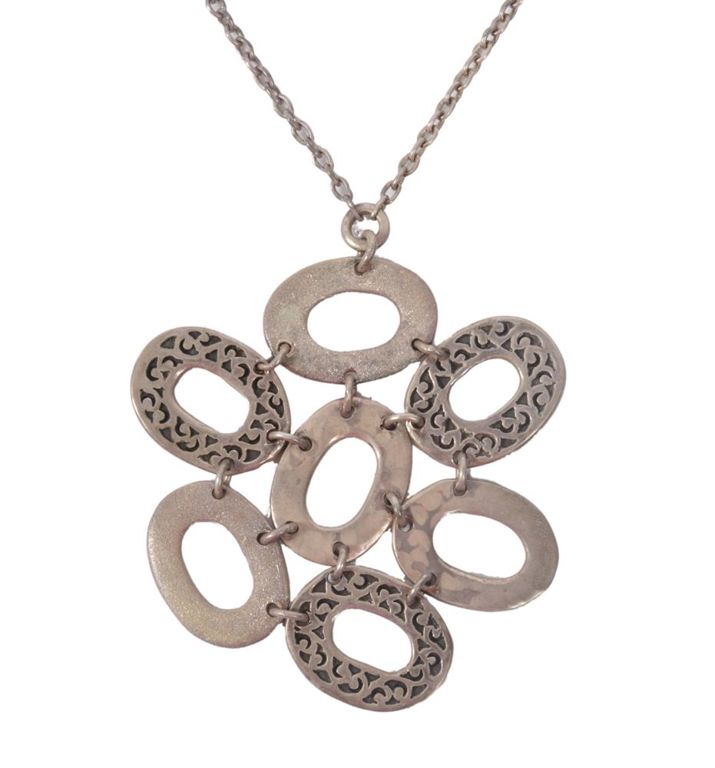 Sterling silver linked ovals pendant on necklace