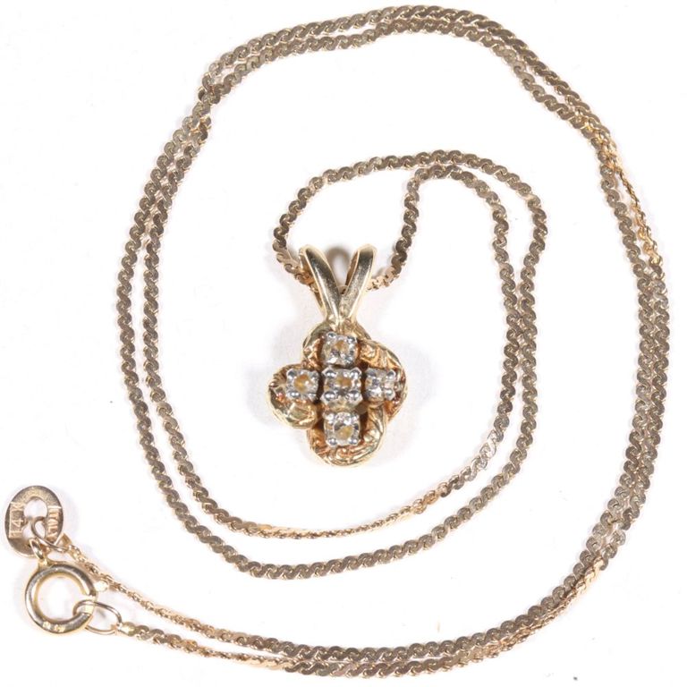 14k yellow gold diamond pendant with 14k yellow gold chain
