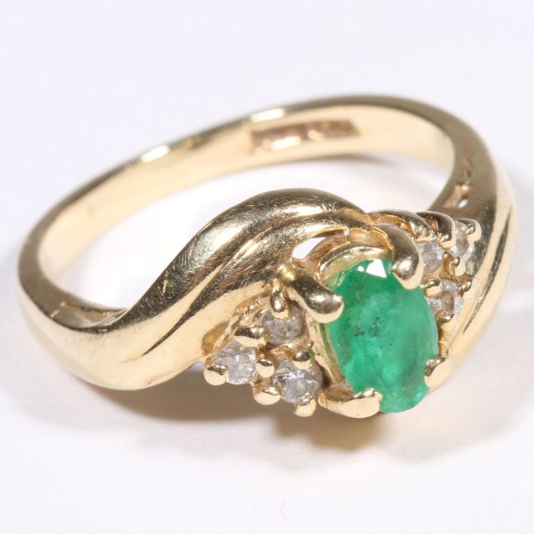 14k yellow gold emerald and diamonds bypass ring
