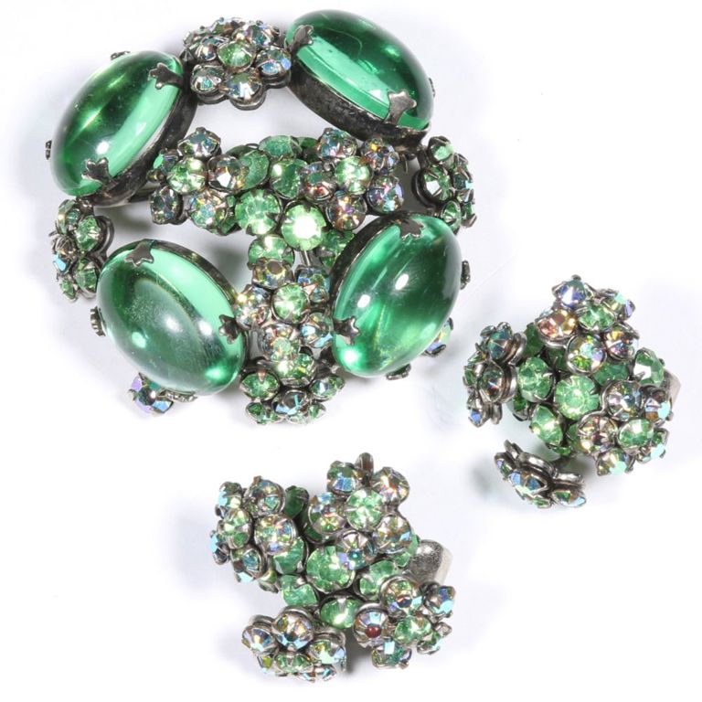 Green jelly cabochon brooch and matching green rhinestone crystal earrings