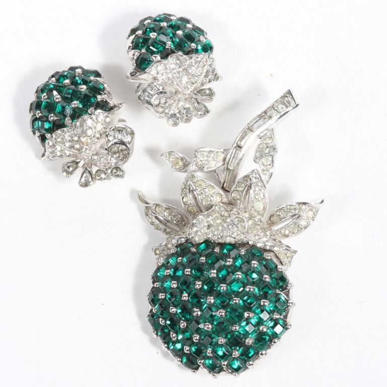 Emerald green jeweled fruit brooch and matching earrings