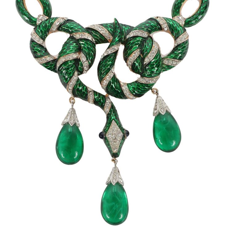 Green enamel necklace with rhinestones and emerald crystals