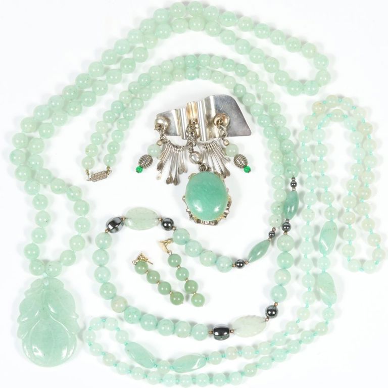 Vintage five piece aventurine and green jade jewelry set