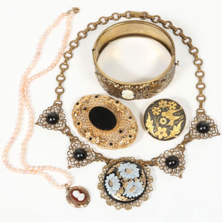 Vintage five piece costume jewelry group