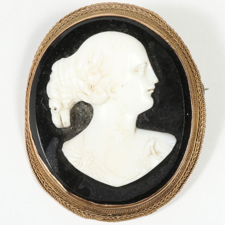14k rose gold onyx and carved shell cameo brooch