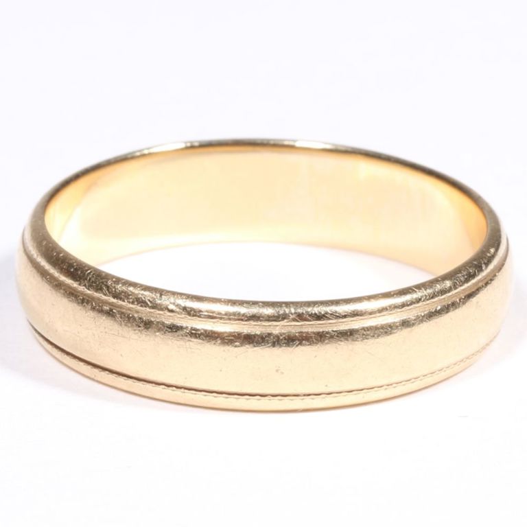 14k yellow gold men's wedding band