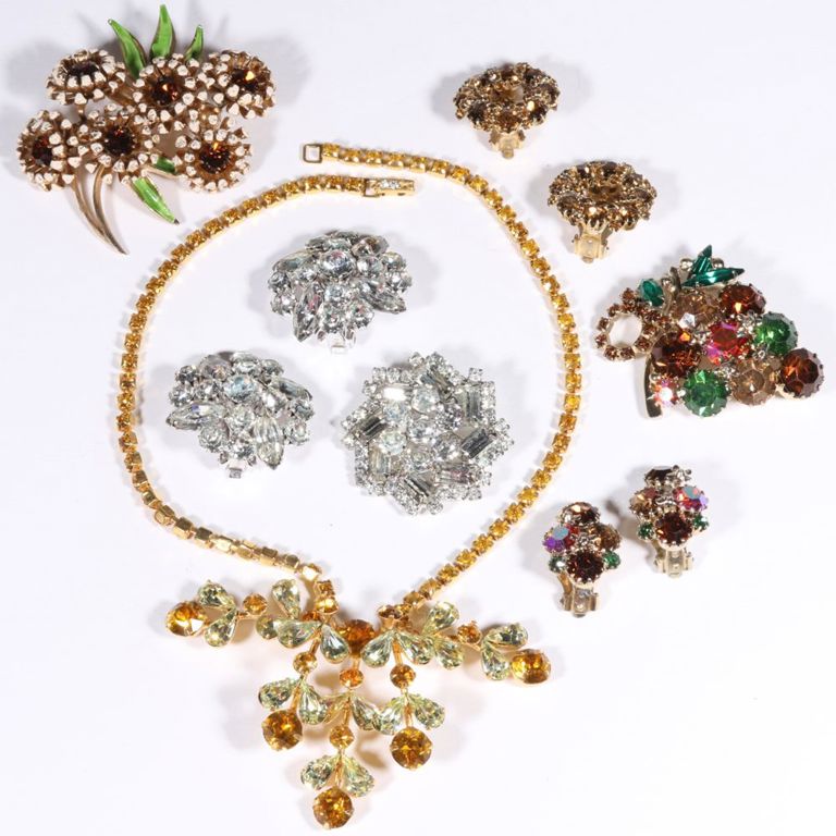 Vintage 7pc Weiss rhinestone crystal jewelry group