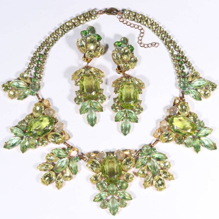 Chartreuse crystal necklace with matching earrings