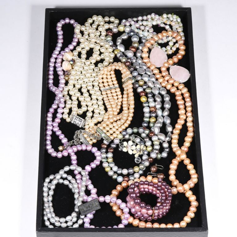 Jewelry group of multicolor pearl