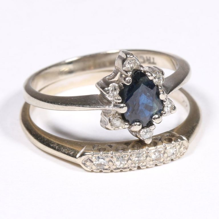 Two 14k white gold gems rings