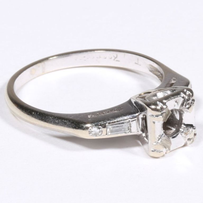 14k white gold diamond ring