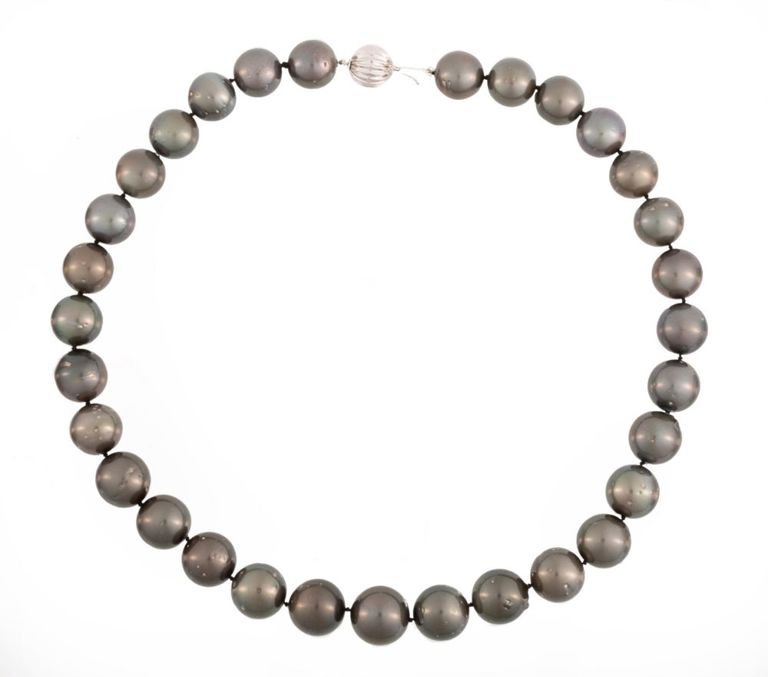 14k white gold pearl necklace