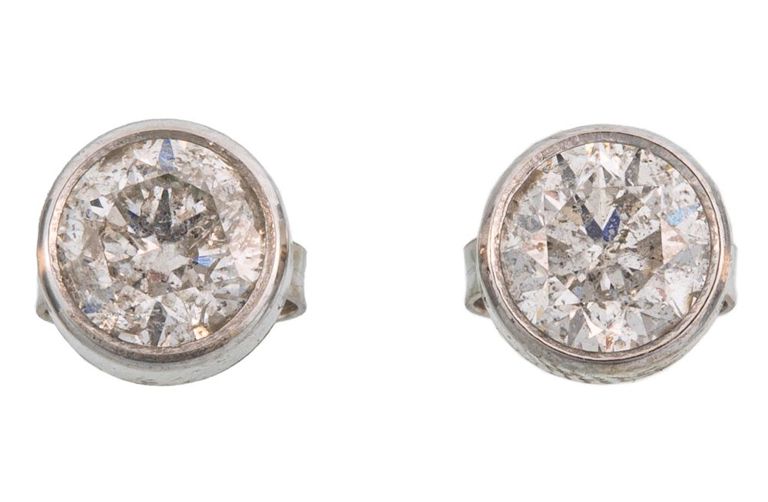 14k white gold diamond stud earrings