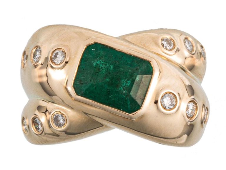 14k yellow gold emerald and diamond ring