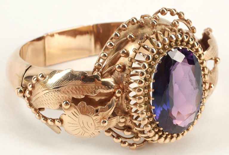 Estate 14kt Lab Alexandrite Hinged Cuff Bracelet