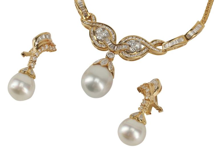 Estate 18kt Diamond & Pearl Jewelry Suite