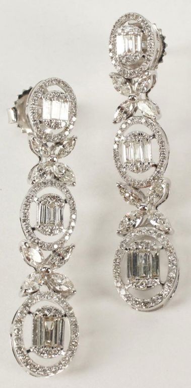 Estate 18kt Wg & Diamond Earrings