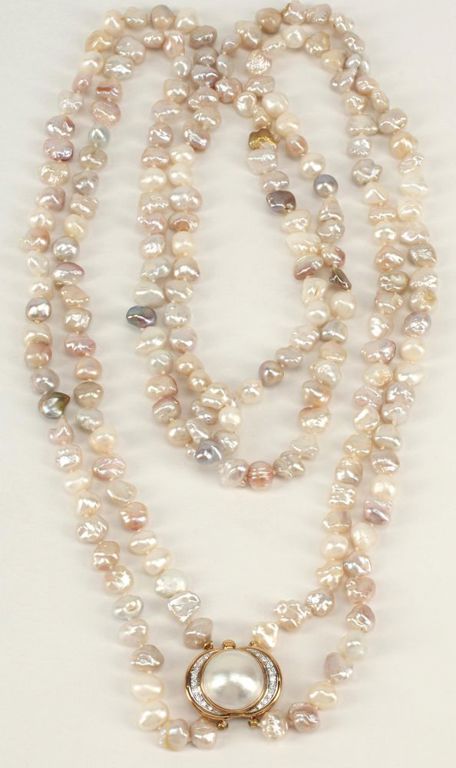 Estate Double Strand Pearl & 14kt Clasp Necklace