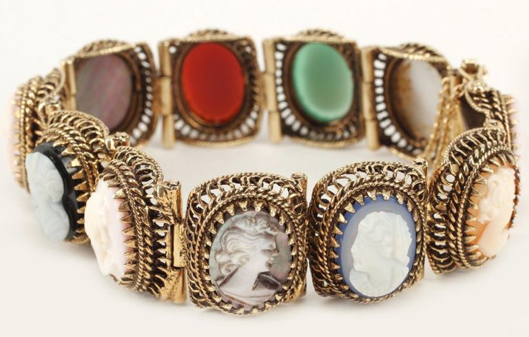 Estate 14kt Yellow Gold Cameo Link Bracelet