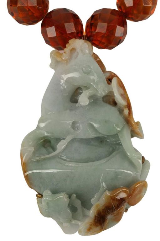 Estate 18kt Yg & Carved Jade Ram Pendant Necklace