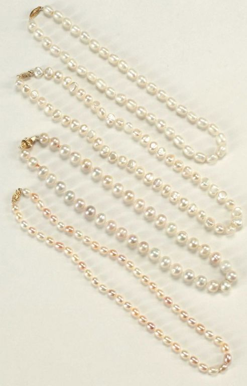 Estate Pearl Necklaces With 14kt Gold Clasps