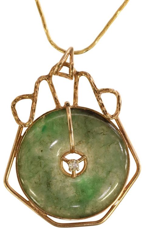 Estate 14kt & Green Hardstone Disc 18kt Gold Chain