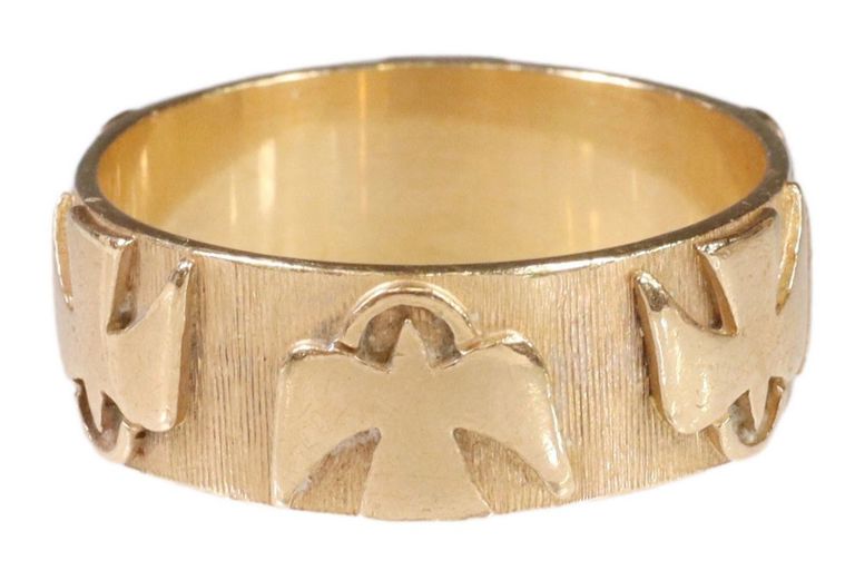 Estate Gent's James Avery 14kt Gold Dove Band