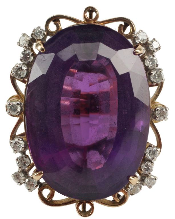 Estate 14kt Yg Amethyst & Diamond Cocktail Ring