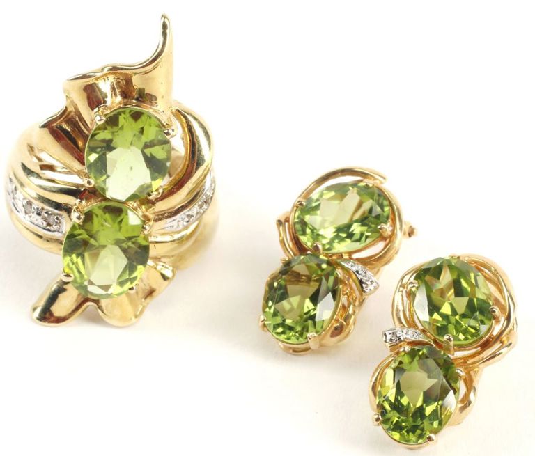 Estate 14kt Diamond & Peridot Earrings & Ring