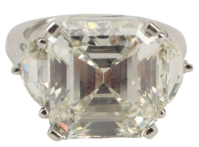 Estate Plat. Gia Emerald Cut Diamond Ring