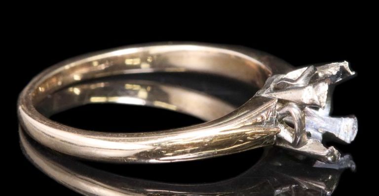 Estate 14kt Gold & White Metal Ring Setting