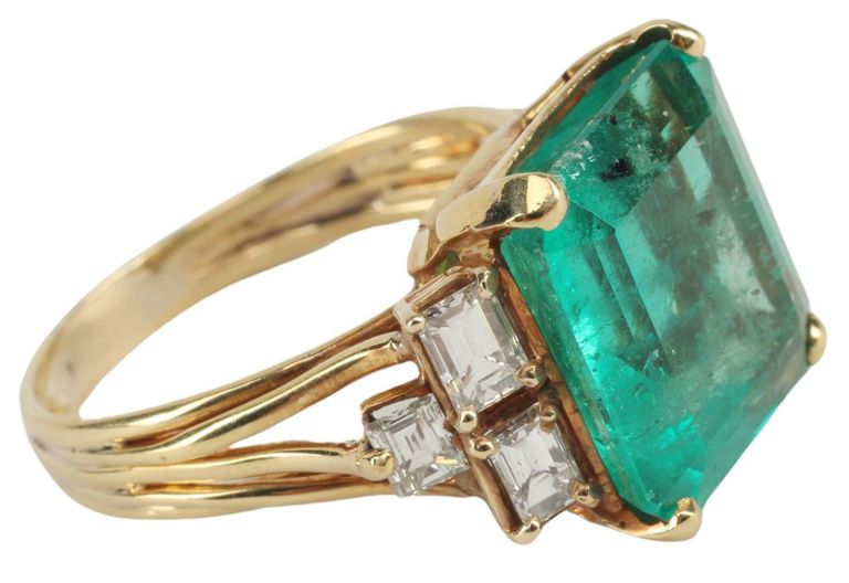 Fine Estate 18kt Yg Emerald & Diamond Ring