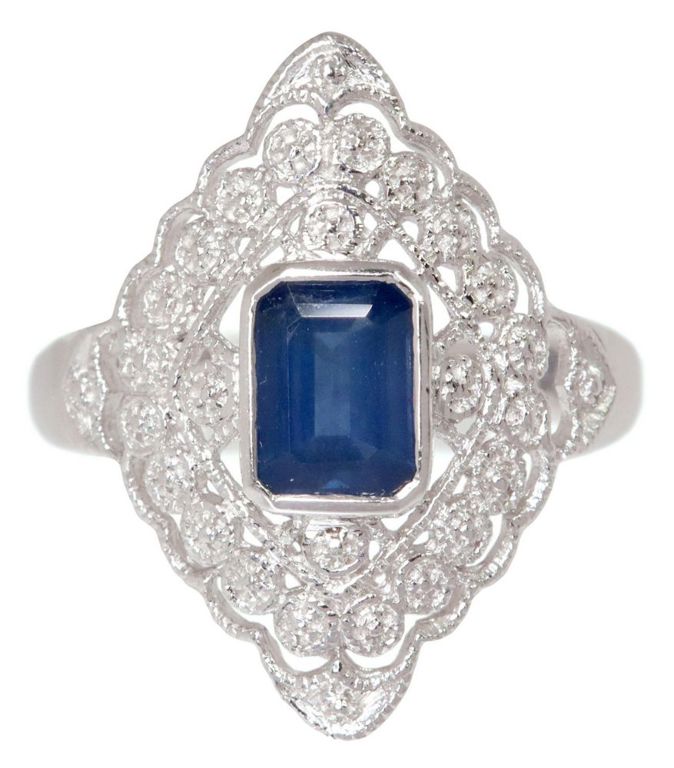 Estate Platinum & Blue Sapphire Ring